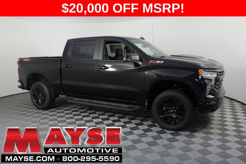 2026 Chevrolet Silverado 1500 LT Trail Boss in Black — front three-quarter view